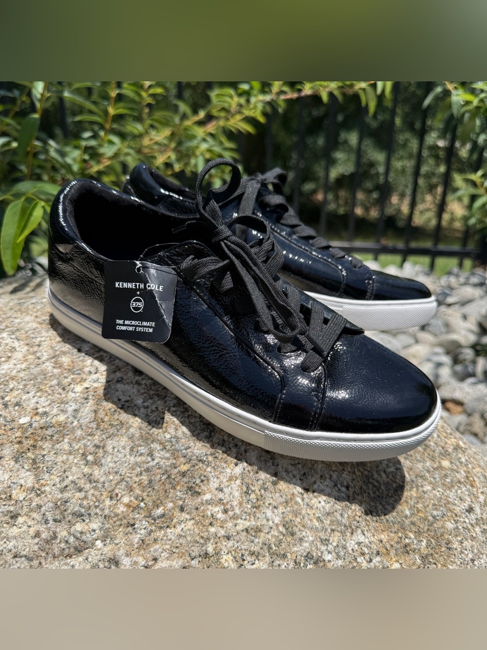 Kenneth Cole Black Patent Leather Sneakers Comfort Lace Up Casual Shoes 9M NWT
